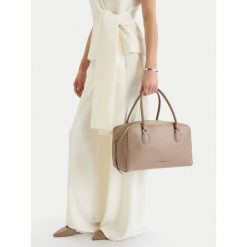 Torebka GINO ROSSI. Brązowe torebki klasyczne Gino Rossi, bez wzorów, bez dodatków. Za 499.99 zł.