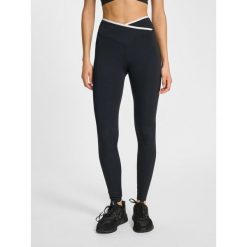 Damskie legginsy z wysokim stanem Hummel Wrap. Czarne legginsy Hummel, bez wzorów, sportowe. Za 236.50 zł.