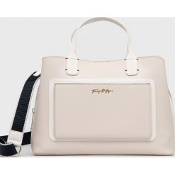 Tommy Hilfiger torebka kolor beżowy. Brązowe shopper bag Tommy Hilfiger, bez wzorów, bez dodatków. Za 779.99 zł.
