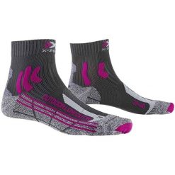 Skarpetki trekkingowe damskie X-Socks® Outdoor Low Cut. Czerwone skarpetki X-Socks, bez wzorów, z elastanu. Za 44.49 zł.