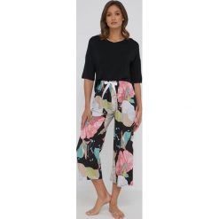 Answear Lab piżama damska kolor czarny. Czarne piżamy Answear Lab, m, bez wzorów, bez kołnierzyka, bez ramiączek. Za 169.99 zł.
