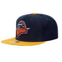 Czapka Golden State Warriors 2 Tone 2.0 Hwc. Niebieskie czapki z daszkiem Mitchell & Ness, bez wzorów, sportowe. Za 194.00 zł.