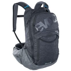 Plecak Evoc trail pro 16. Czarne plecaki EVOC, bez wzorów, bez dodatków. W wyprzedaży za 871.45 zł.