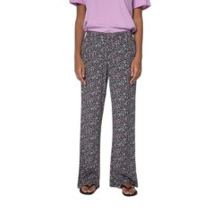 Spodnie damskie Protest Zella. Czarne spodnie dresowe Protest, bez wzorów, długie. Za 282.50 zł.