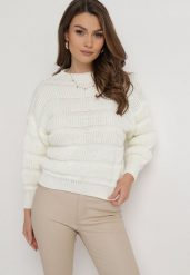 Jasnobeżowy Sweter o Krótkim Fasonie z Luźnymi Rękawami Hejlla. Brązowe swetry Born2be, na jesień, bez wzorów, z materiału, bez ramiączek. W wyprzedaży za 76.49 zł.
