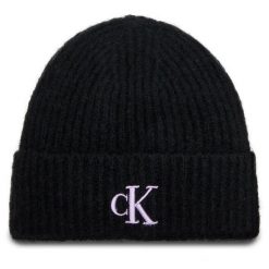Czapka Calvin Klein Jeans. Czarne czapki zimowe Calvin Klein Jeans, bez wzorów, z jeansu. Za 219.99 zł.