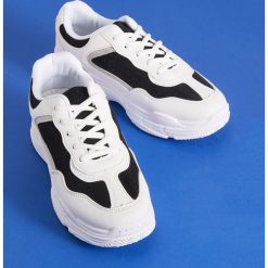 Buty sportowe - Biały. Buty treningowe marki Sinsay. Za 99.99 zł.