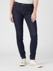 Wrangler Dżinsy "Wild Flower" - Skinny fit - w kolorze granatowym rozmiar: W25/L32. Niebieskie jeansy Wrangler, l, z aplikacjami, z bawełny, klasyczne, z podwyższonym stanem. Za 145.60 zł.