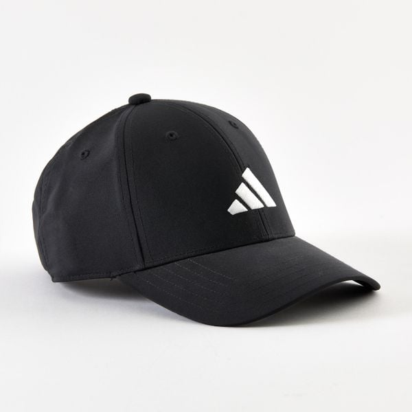 Czapka sportowa z daszkiem ADIDAS 56-58 cm. Czarne czapki z daszkiem adidas, bez wzorów, sportowe. Za 79.99 zł.