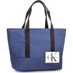 Torebka CALVIN KLEIN JEANS - Sport Essential Carr K40K400042 437. Shopper bag marki Calvin Klein Jeans. W wyprzedaży za 309.00 zł.