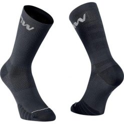 Skarpety rowerowe NORTHWAVE EXTREME PRO Sock czarny szary. Czarne skarpetki Northwave, bez wzorów. Za 70.00 zł.