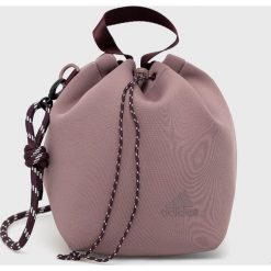 Adidas Performance torebka kolor fioletowy. Fioletowe torebki klasyczne adidas Performance, bez wzorów, na ramię, bez dodatków. Za 159.99 zł.