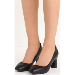 Czarne Czółenka Marry Me. Czółenka marki Born2be. Za 69.99 zł.
