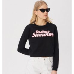 Bluza z napisem Endless summer - Czarny. Bluzy marki Sinsay. Za 29.99 zł.
