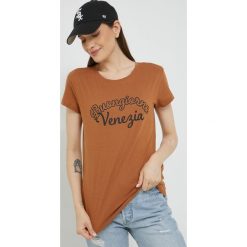 JDY t-shirt damski kolor brązowy. Brązowe t-shirty JDY, l, bez wzorów, z bawełny, bez kołnierzyka, bez ramiączek. Za 59.99 zł.