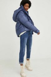 Answear Lab kurtka damska kolor niebieski zimowa oversize. Niebieskie kurtki Answear Lab, na zimę, l, bez wzorów, z kapturem. W wyprzedaży za 189.99 zł.