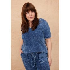 T-Shirt Damski Benny Plus Size Dres Jeans. Białe t-shirty blue shadow, plus size, bez wzorów, z bawełny, klasyczne, bez kołnierzyka, bez ramiączek. Za 189.90 zł.