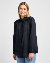 DAMSKA KOSZULA LEE SHIRRED BLOUSE UNIONALL BLK 112341608. Koszule Lee, xs, bez wzorów, bez kołnierzyka, bez ramiączek. Za 169.99 zł.