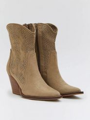 Bellucci Botki w kolorze khaki rozmiar: 38. Brązowe botki Bellucci, bez wzorów, eleganckie, bez obcasa, bez zapięcia. Za 239.29 zł.