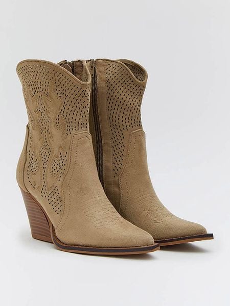 Bellucci Botki w kolorze khaki rozmiar: 38. Brązowe botki Bellucci, bez wzorów, eleganckie, bez obcasa, bez zapięcia. Za 144.95 zł.