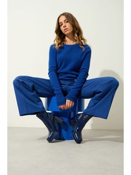 AUTHENTIC CASHMERE Kaszmirowy sweter "Ivy" w kolorze niebieskim rozmiar: M. Niebieskie swetry AUTHENTIC CASHMERE, m, bez wzorów, z kaszmiru, bez ramiączek. Za 486.95 zł.