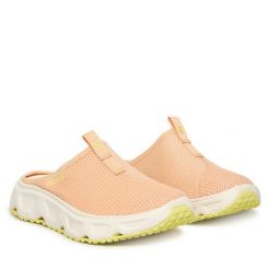 Klapki Salomon. Brązowe klapki Salomon, bez wzorów, bez obcasa, bez zapięcia. Za 319.99 zł.