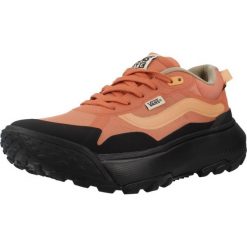 Tenisówki Vans Model Mte Crosspath Kolor Pomarańczowy. Brązowe trampki Vans, bez wzorów, z syntetyku, casualowe, bez zapięcia. W wyprzedaży za 324.60 zł.