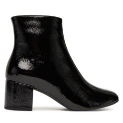 Botki HÖGL. Czarne botki Högl, bez wzorów, bez obcasa, na słupku, bez zapięcia. Za 599.99 zł.