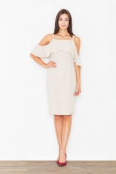 Elegancka Beżowa Sukienka Mini z Falbanką przy Dekolcie. Brązowe sukienki Figl, na imprezę, xl, bez wzorów, z materiału, eleganckie, bez kołnierzyka, bez ramiączek, mini. Za 269.00 zł.