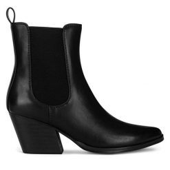 Botki JENNY. Czarne botki Jenny, bez wzorów, bez obcasa, na słupku, bez zapięcia. Za 135.99 zł.