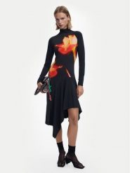 Desigual Sukienka codzienna Mila 25WWVK40 Czarny Slim Fit. Czarne sukienki Desigual, na co dzień, l, bez wzorów, z bawełny, bez kołnierzyka, bez ramiączek, proste. Za 389.99 zł.