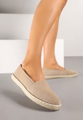 Ciemnobeżowe Espadryle Vices na Podeszwie Zdobionej Plecionką Sesoriela. Brązowe espadryle Renee, z aplikacjami, z jeansu, bez obcasa. W wyprzedaży za 35.99 zł.