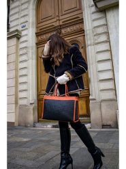 Victor & Hugo Paris Skórzana torebka "Nina" w kolorze pomarańczowym - 37 x 27 x 12 cm rozmiar: onesize. Pomarańczowe torebki klasyczne Victor & Hugo Paris, bez wzorów, z materiału, na ramię, bez dodatków. Za 326.99 zł.