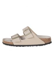 Birkenstock Klapki "Arizona" w kolorze kremowym rozmiar: 37. Brązowe klapki Birkenstock, bez wzorów, klasyczne, z otwartym noskiem, bez obcasa, bez zapięcia. Za 374.23 zł.