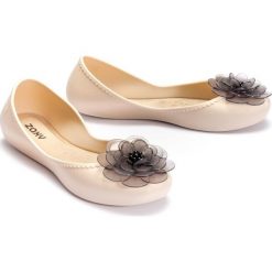 ZAXY 82708 START GLAMOUR FEM 53408 beż, baleriny damskie. Czółenka Zaxy, bez wzorów, glamour, bez obcasa, bez zapięcia. W wyprzedaży za 127.90 zł.