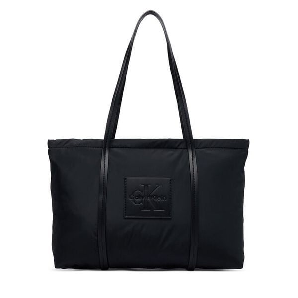 Torebka Calvin Klein. Czarne shopper bag Calvin Klein, bez wzorów, bez dodatków. Za 404.99 zł.
