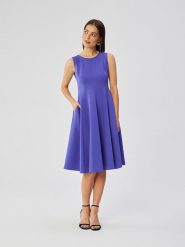 Stylove Sukienka w kolorze fioletowym rozmiar: XL. Różowe sukienki Stylove, xl, bez wzorów, bez kołnierzyka, bez ramiączek, midi, rozkloszowane. Za 319.95 zł.