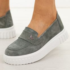 C.Szare skórzane półbuty damskie Vinceza 93218. Szare półbuty wsuwane VINCEZA, na lato, bez wzorów, z jeansu, eleganckie, bez obcasa. W wyprzedaży za 192.72 zł.