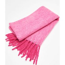 Ciepły szalik z frędzlami - Różowy. Szaliki i kominy marki SOLOGNAC. W wyprzedaży za 29.99 zł.