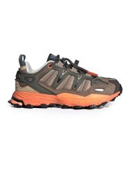 Adidas Skórzane buty turystyczne "Hyperturf Adventure" w kolorze beżowym rozmiar: 36. Brązowe buty trekkingowe adidas, z materiału, bez zapięcia. Za 439.45 zł.