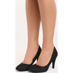 Czarne Czółenka Something Nice. Czółenka marki Born2be. Za 79.99 zł.