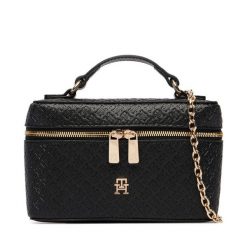 Torebka Tommy Hilfiger. Czarne torebki klasyczne Tommy Hilfiger, bez wzorów, bez dodatków. Za 369.99 zł.