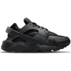 Buty Nike Air Huarache W DH4439-001 czarne. Czarne buty treningowe Nike, bez wzorów, z gumy, bez zapięcia, trekkingowe. Za 931.54 zł.