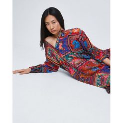 Medicine sukienka mini oversize. Sukienki MEDICINE, l, bez wzorów, bez kołnierzyka, bez ramiączek, maxi, oversize. Za 159.90 zł.