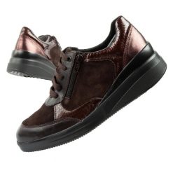 Buty sportowe Scholl Emma Laces Suede leather F302391019. Brązowe buty treningowe Scholl, bez wzorów, z gumy, bez zapięcia, trekkingowe. Za 119.00 zł.