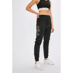 Fila - Spodnie. Spodnie dresowe marki Fila. W wyprzedaży za 179.90 zł.