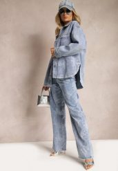Jasnoniebieska Jeansowa Kurtka Oversize w Abstrakcyjny Wzór Aelritha. Niebieskie kurtki Renee, m, bez wzorów, z jeansu, eleganckie, bez kaptura. W wyprzedaży za 164.99 zł.