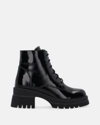 SKÓRZANE BOTKI NA OBCASIE 2319 401 P BLACK. Czarne botki Venezia, bez wzorów, z lakierowanej skóry, bez obcasa, na obcasie, bez zapięcia. Za 279.00 zł.
