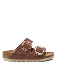 Birkenstock Klapki Arizona Big Buckle 1011073 Brązowy. Brązowe klapki Birkenstock, bez wzorów, ze skóry, bez obcasa, bez zapięcia. Za 666.99 zł.