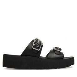 Klapki LOVE MOSCHINO. Czarne klapki Love Moschino, bez wzorów, bez obcasa, bez zapięcia. Za 919.99 zł.